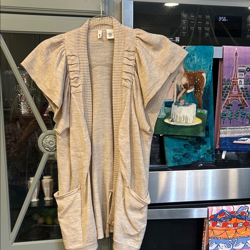 Moth Beige Open-Front Sweater Vest Small